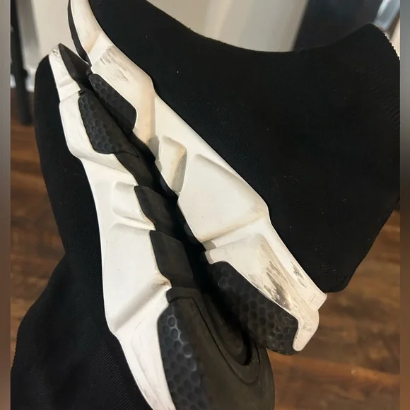 Balenciaga Trainer Sneaker - Picture 5 of 10